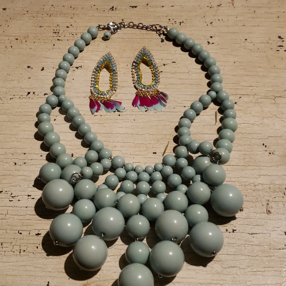 Sea Foam Green Necklace